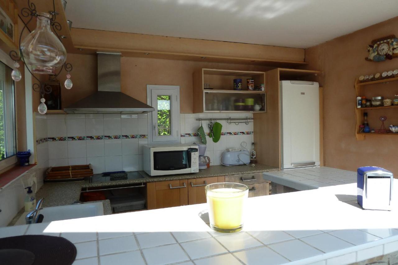 Les Cigalous Bed and Breakfast Restinclieres Exteriör bild