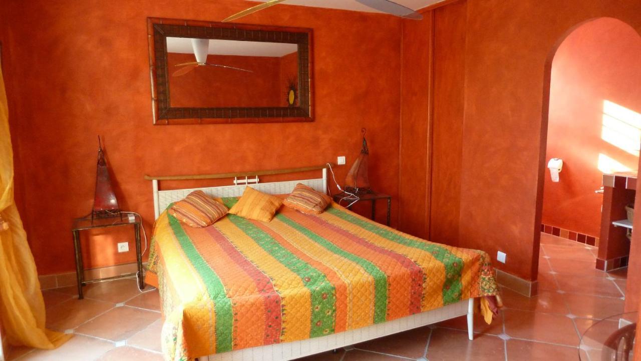 Les Cigalous Bed and Breakfast Restinclieres Exteriör bild