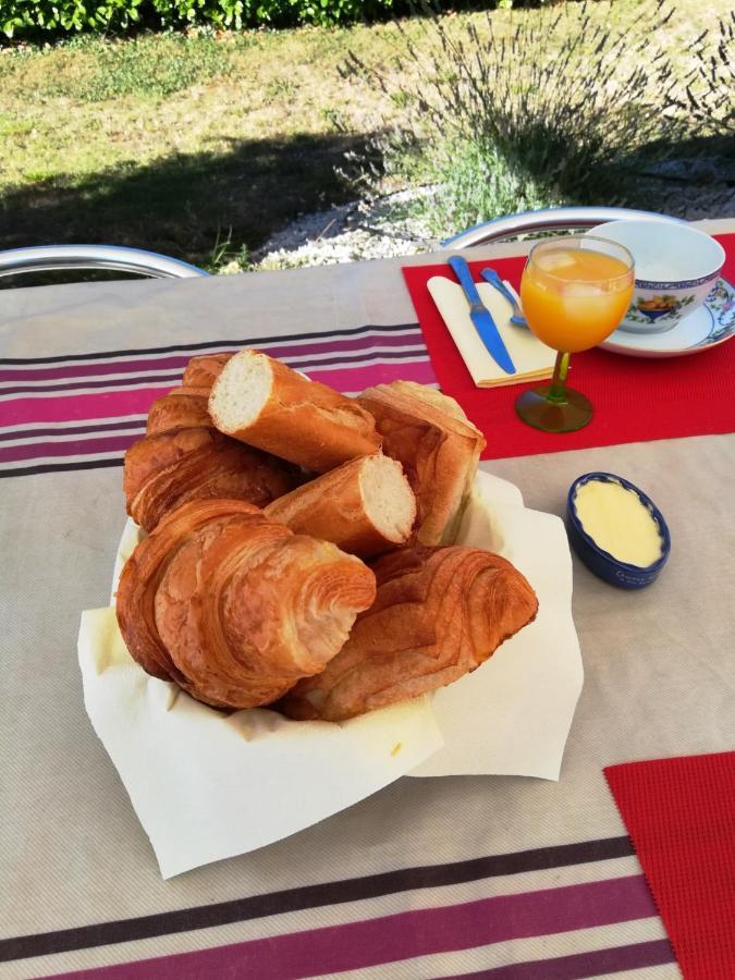 Les Cigalous Bed and Breakfast Restinclieres Exteriör bild